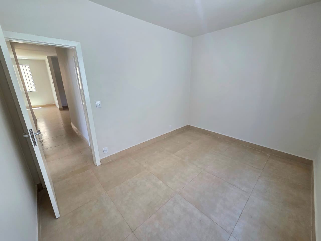 Foto 5 de Casa Reformada com Kitnet no Serrano