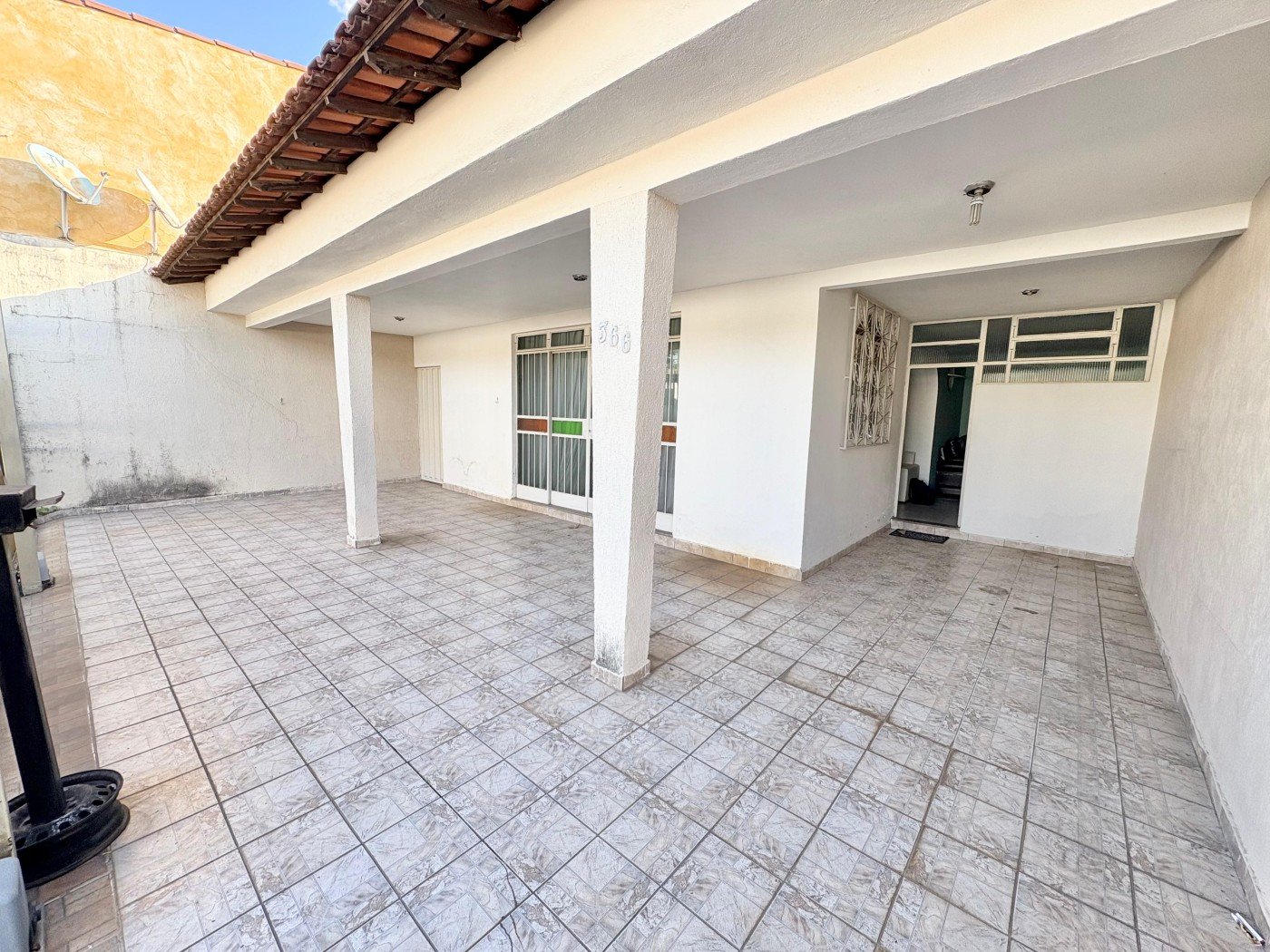 Foto de Casa Linear 3 Quartos no Serrano