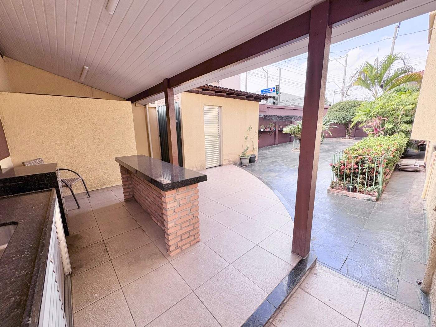 Foto 5 de Casa em ponto comercial no bairro Carlos Prates