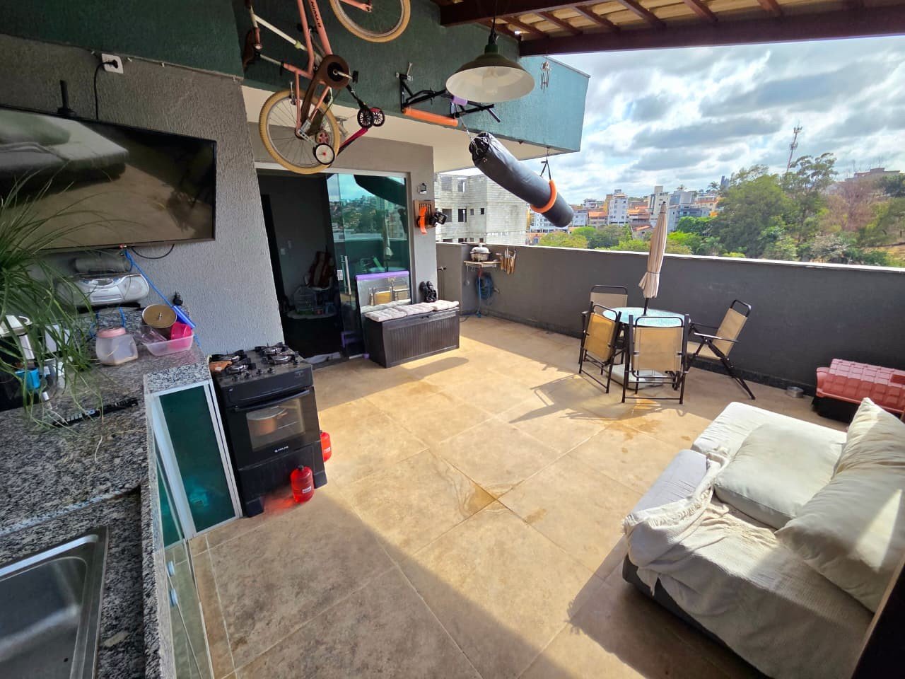 Foto 2 de Cobertura com elevador no bairro Castelo