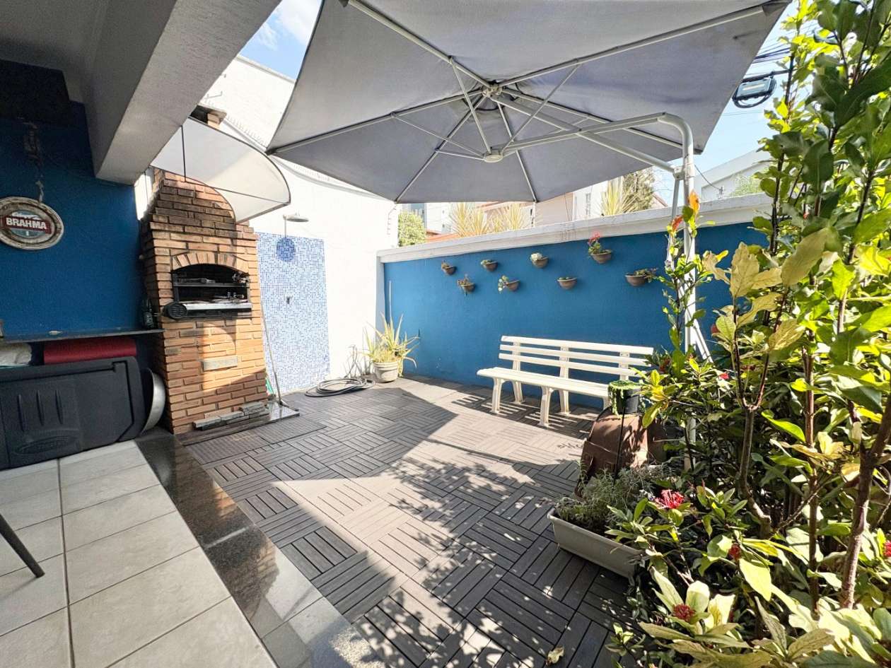 Foto 3 de Casa no bairro Castelo