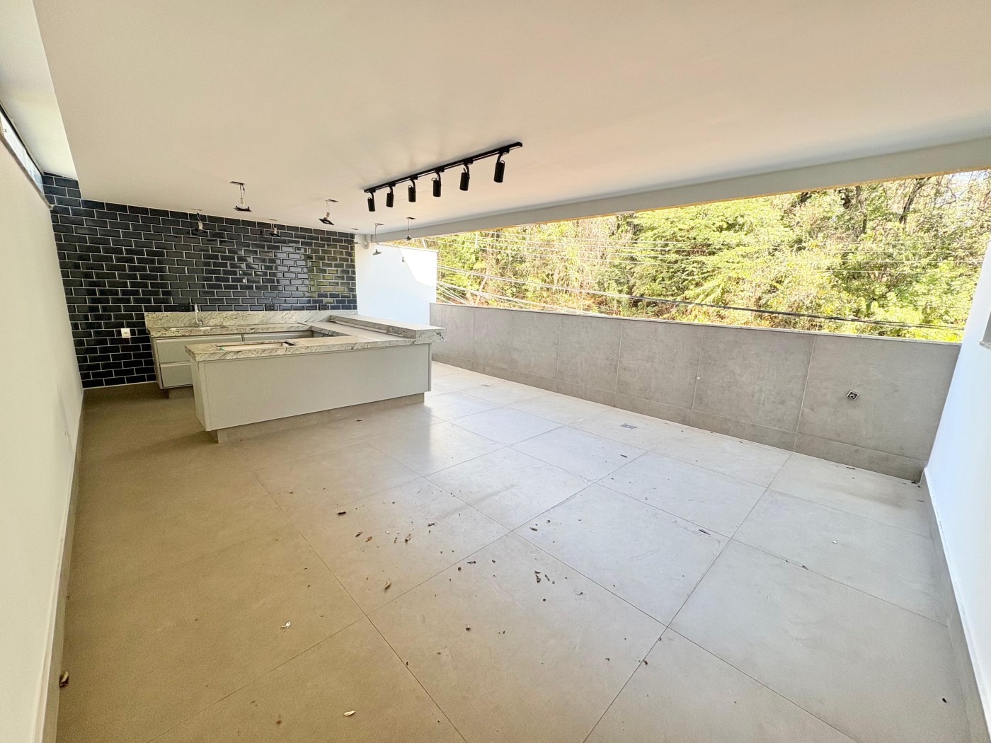 Foto 4 de Área Privativa de 3 quartos no bairro Castelo