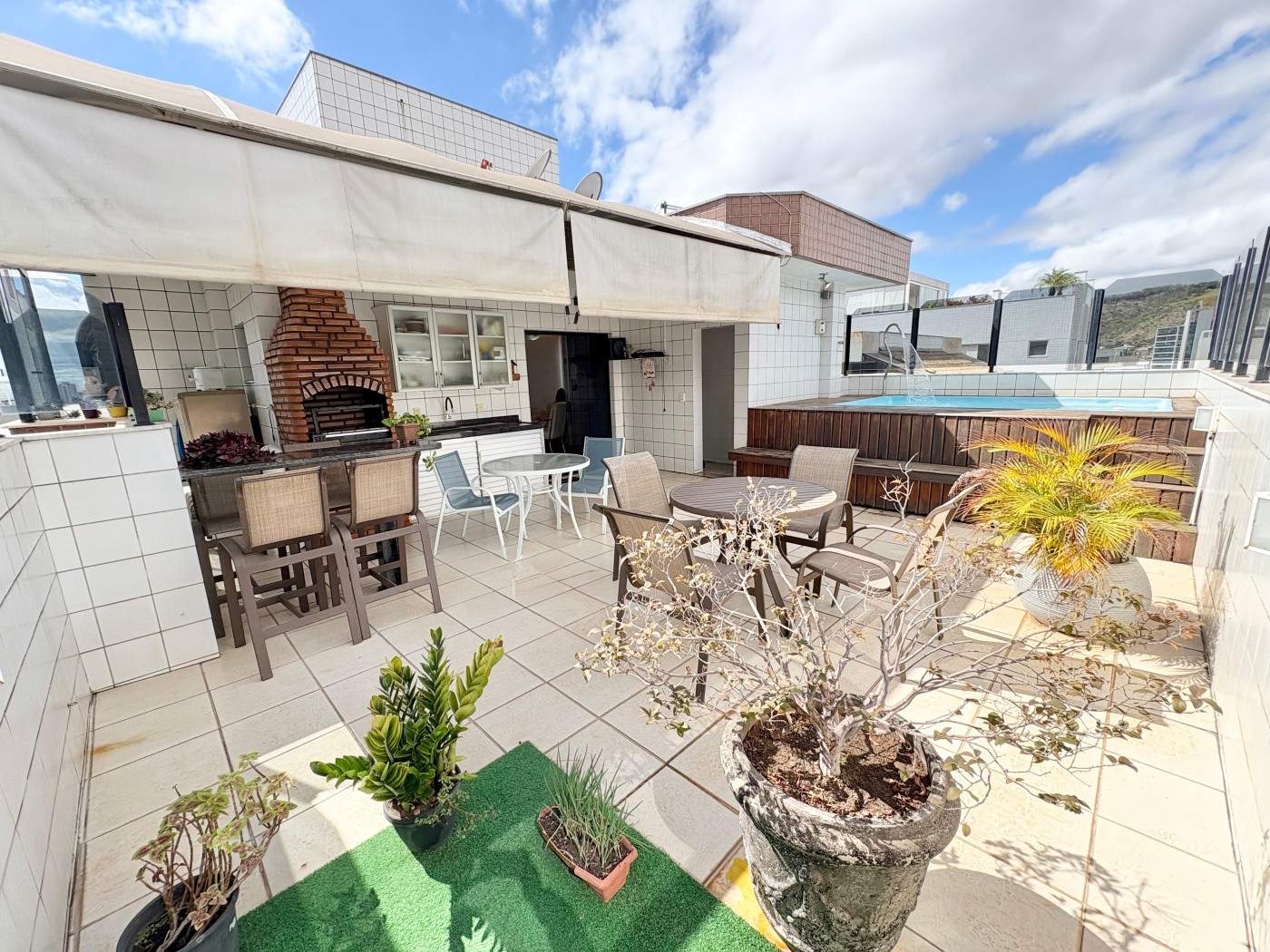 Foto 4 de Cobertura com piscina no bairro Castelo